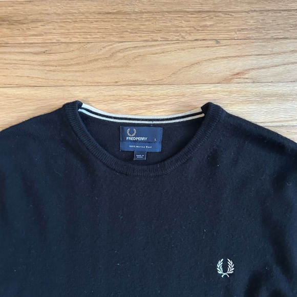 Fred Perry Sweater - Picture 2 of 6